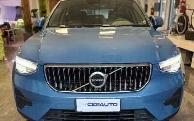 VOLVO XC40 PLUG-IN CORE **GARANTITA – AREA C GRATIS**